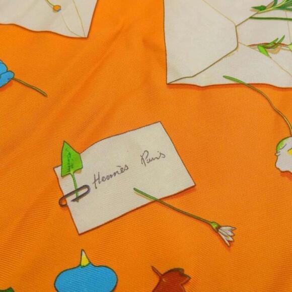 Authentic Hermes Carré Des Fleurs la Dire Silk Scarf - Picture 3 of 6